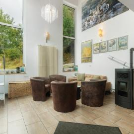 Ferienhaus Eifel Atrium, hotel v destinácii Zweifelscheid
