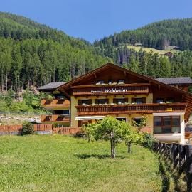 Pension Waldheim Rooms、サン・ジャコモのホテル