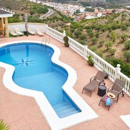 Villa Soraida, hotel din Ítrabo