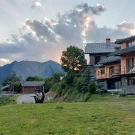 La scierie de la grande ourse, hotel in Albiez-Montrond