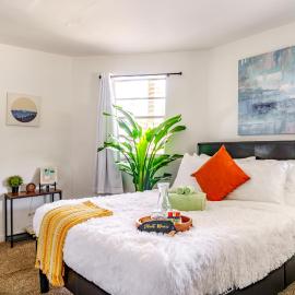 Jungle House Modern Lofts - Arena District & Short North, hotel di Columbus