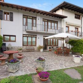 Cascina Nonna Nina, hotelli kohteessa Credaro