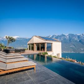 Villa Arias lake view