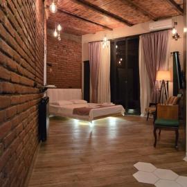 City Center Courtyard Loft Apartment