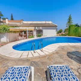 Villa Leonor con piscina privada