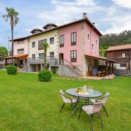 Casa Marcos, hotel u gradu 'Andrín'