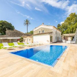 Casa Con Piscina En Selva