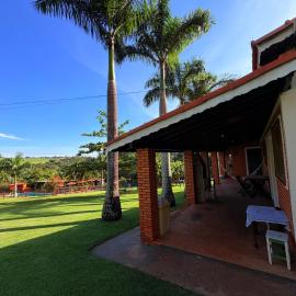 Eco Park Camping & Pousada, hotel in São Pedro