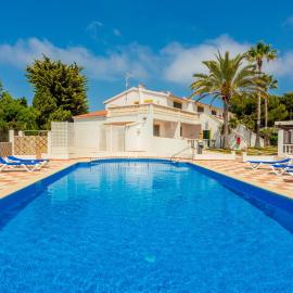 Apartamento en complejo de zonas ajardinadas-c11