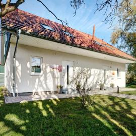Feriendoppelhaus Frühling, hotel a Stakendorf