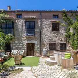 La Casona Del Tio Pedro, hotel in Cadalso de los Vidrios