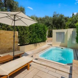 Doliva Studio 4 with private pool