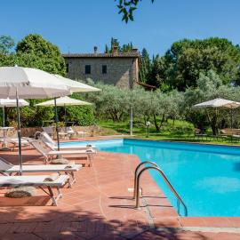 La Pineta Farm House, hotel Quercében