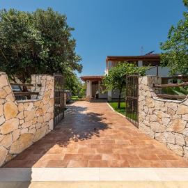 Villa Eleonora Residence App to 1, hotel sa Capoterra