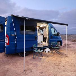 Adventure Campingvan، فندق في فامارا