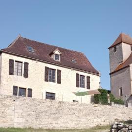 La Maison Chez Karen โรงแรมในSéniergues