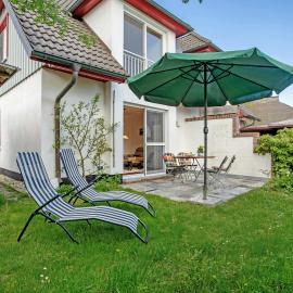 Haus Schilfblick, hotelli kohteessa Wieck