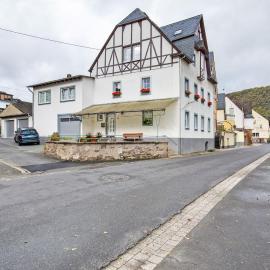 Pension Mosellablick, Hotel in Briedern