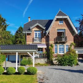 Villa with swimming pool near Durbuy, hotel in Barvaux