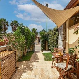 Casa Vacanze Raggio di Luna โรงแรมในวิลลัสซีมีอุส