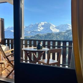 Face au Mont Blanc, plein sud, hotel in Cordon