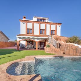 Casa Reina