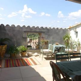 Chambres D'hôtes La Buissonnière, hotel a Théziers