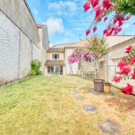 L'envie Eymet, hotel u gradu Eme