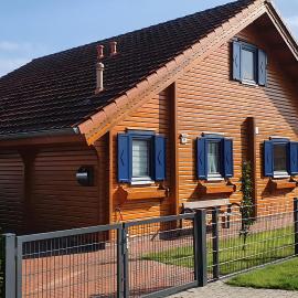 Ferienhaus Auszeit am See, hotelli kohteessa Walchum