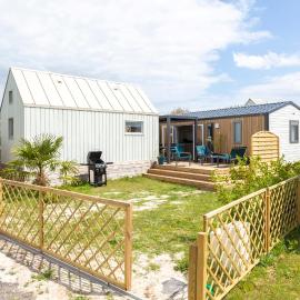 Mobilhome et chalet Guilvinec، فندق في لو جويلفينيك