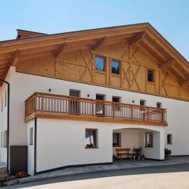 Moserhof Wohnung Salbei, hotel v destinaci Meltina