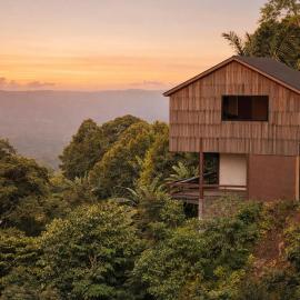 Bali Barn Village, hotel in Munduk