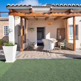 Las Golondrinas - A, Hotel in Jedey