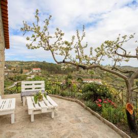 Casa do Avô - Alojamento Sortelha, hotel in Sortelha