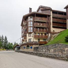 Le cheval blanc E7