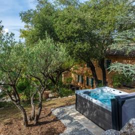 Maison de charme avec jacuzzi