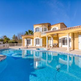 La Madrague St Vincent Apt A, hotel in Le Grau-dʼAgde