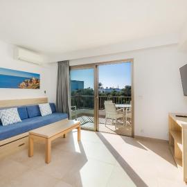 Apartamento Aquamarina 8: Cala Ferrera'da bir otel