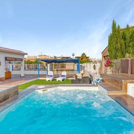 Villa Mediterraneo, hotel in Oliva
