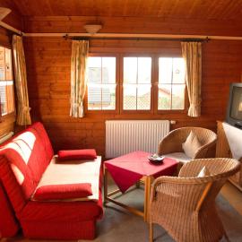 Ferienhaus Pöttgen โรงแรมในอาร์นส์แบร์ก