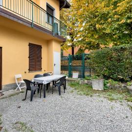La Casa Di Beppe - Val d'Intelvi, hotel in Lanzo dʼIntelvi