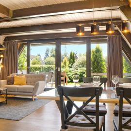 Ferienhaus Auszeit mit Terrasse