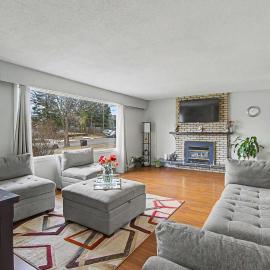Quiet & Cozy Retreat Near Downtown Prince George