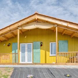 Chalet de campagne en Dordogne, hotel em Thénac