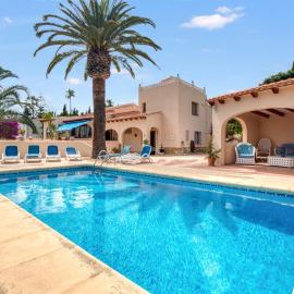 Villa Shalimar Moraira: Teulada'da bir otel
