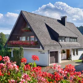 Ferienhaus Unmüßig: Hinterzarten şehrinde bir otel