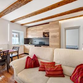 Appartamento Bucaneve - Padola, hotel in Padola