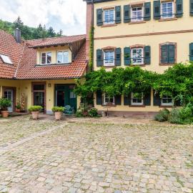 Gutshof Kaiserbacher Mühle, hotel in Klingenmünster