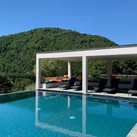 Estia - In Parulia Country House