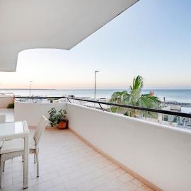 Rosato 14-balcone Sul Mare, hotel a Stazione Marittima